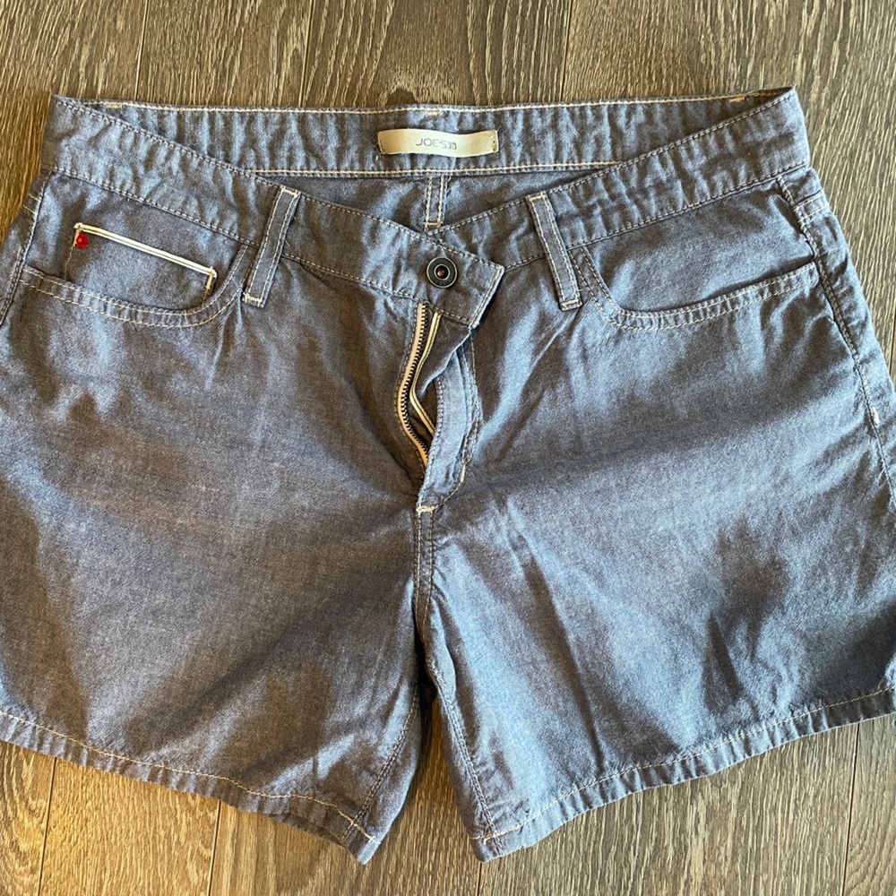 JOE’S brand Women’s shorts, light denim, hemmed, size 30
